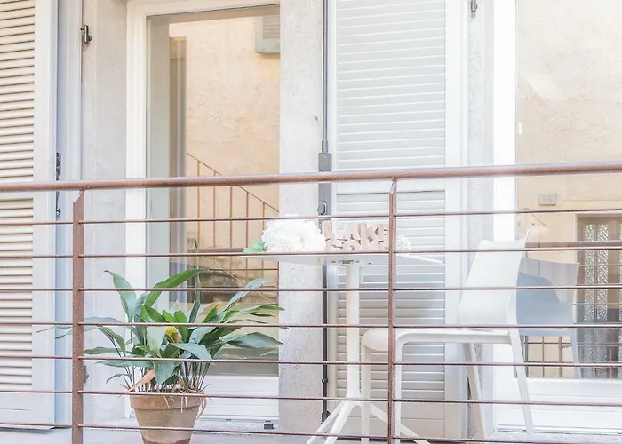 Little Nest Flat * 瓦伦纳